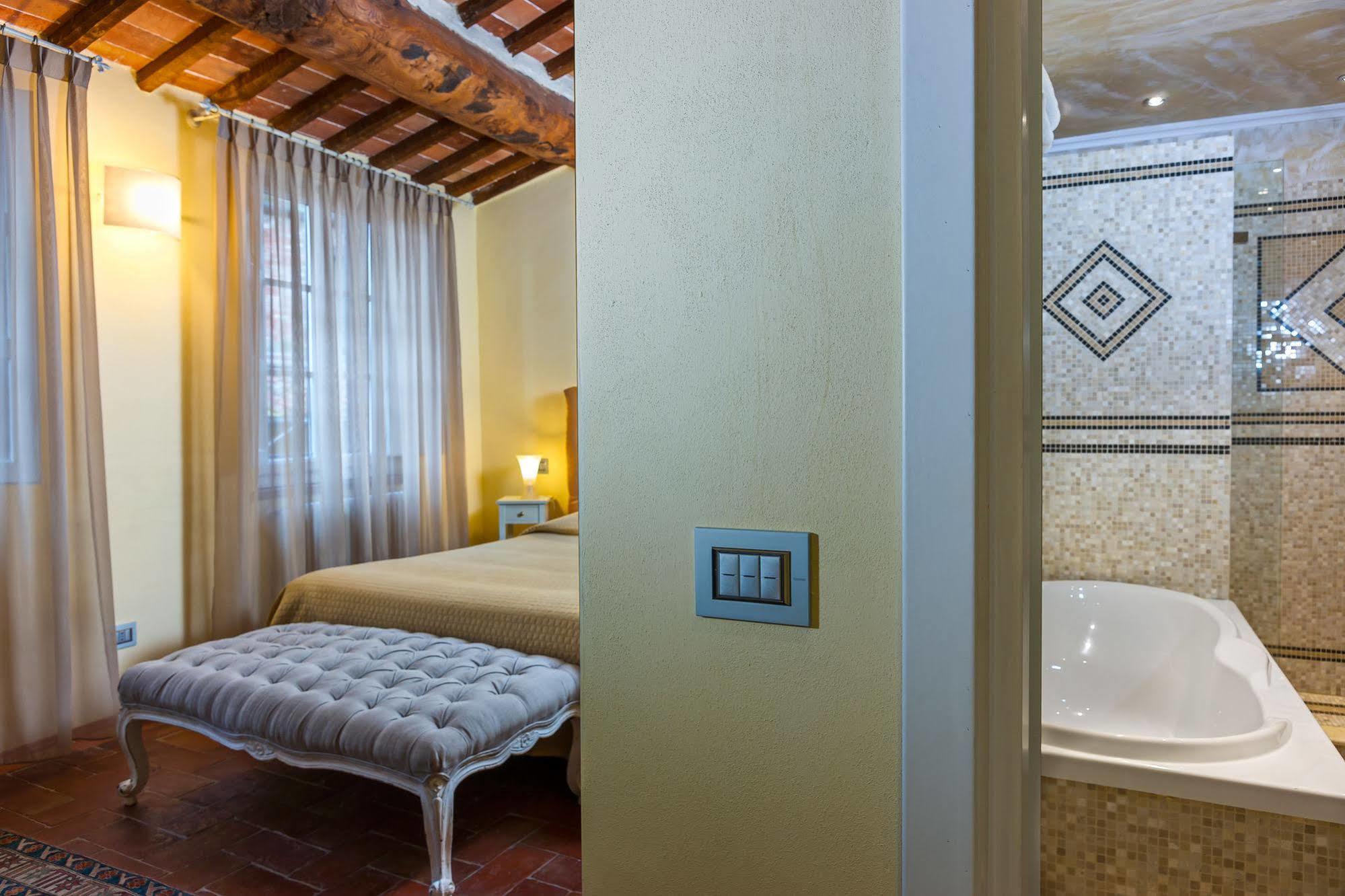 Antica Residenza Dell'Angelo Hotel Lucca Exterior foto